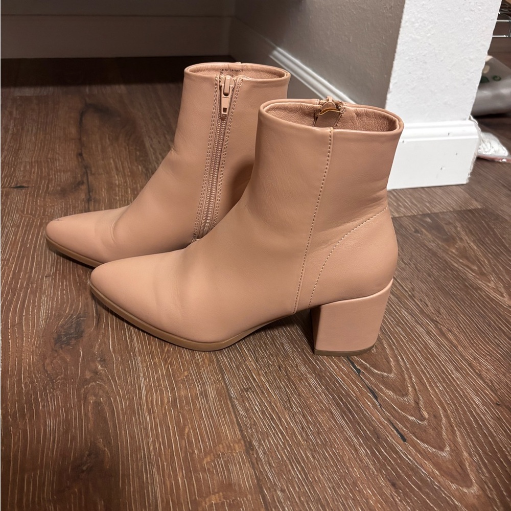 Madden Girl Booties Size 6